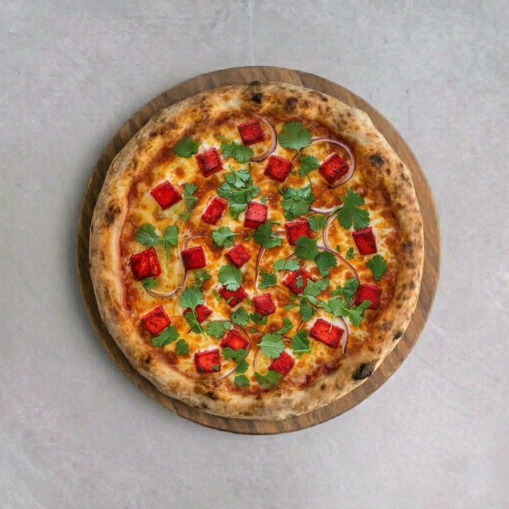 14" Tandoori Chicken Pizza.