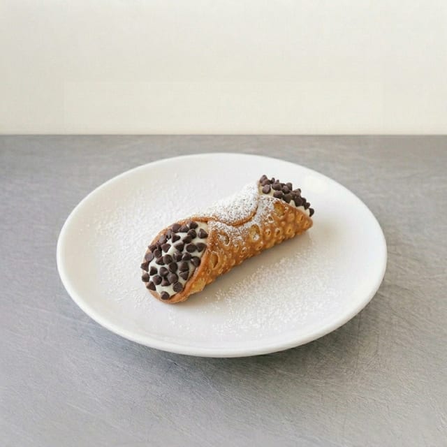 Cannoli.