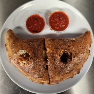 Calzone (includes Mozz and Ricotta Cheese)