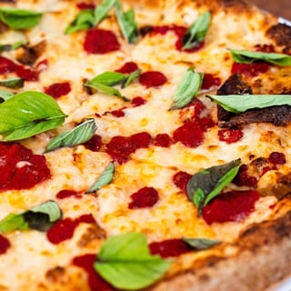 10" Vegan Margherita Pizza
