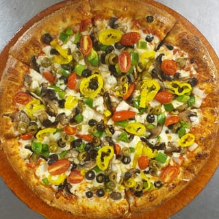14" Garden Veggie Pizza